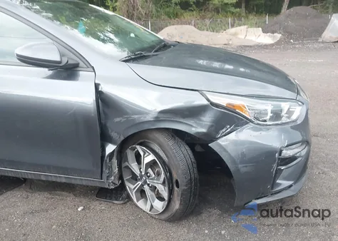 2021 Kia Forte Lxs из США, поврежденный, VIN 3KPF24AD3ME333495